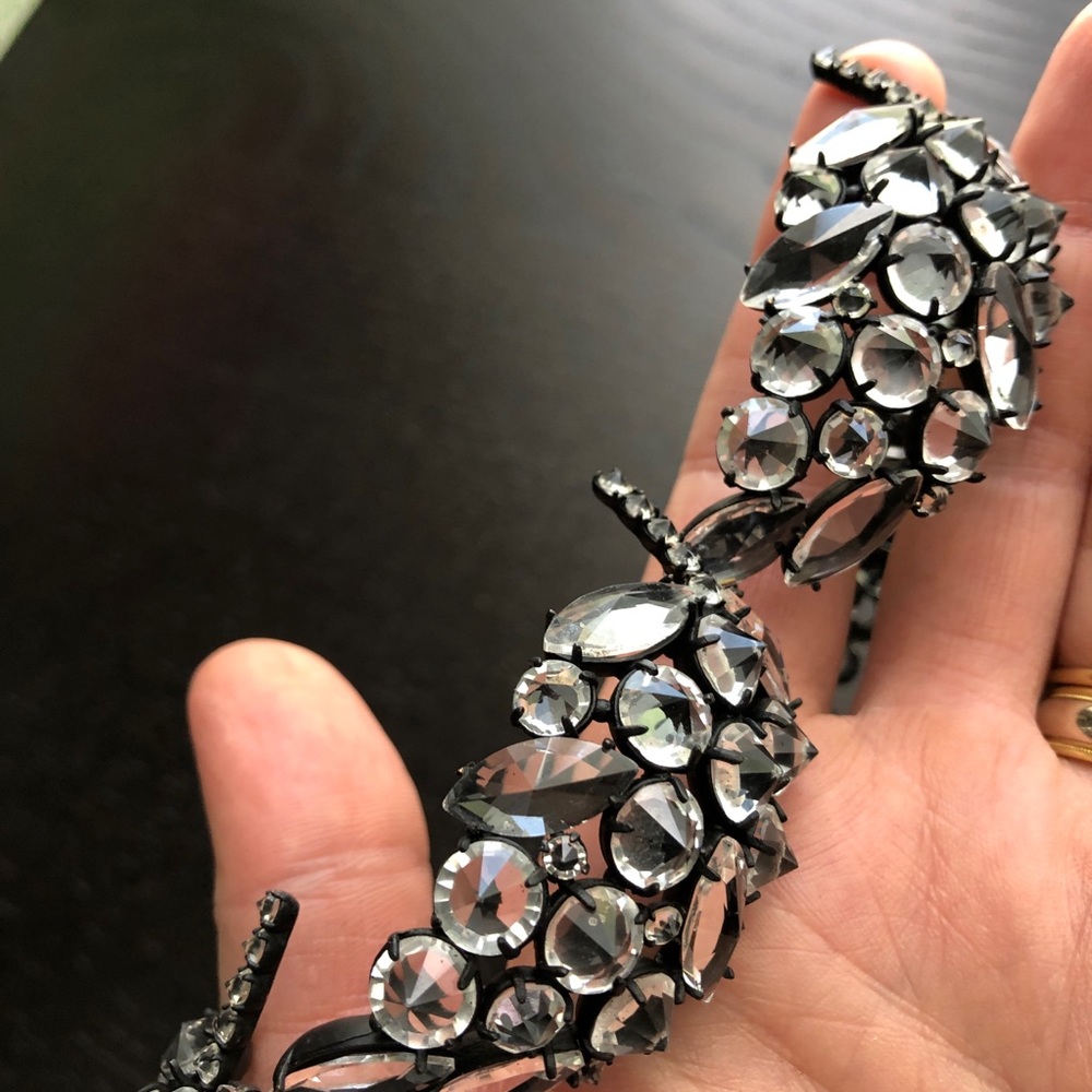NWOT Lulu Frost Diamanda Crystal Collar Necklace - Picture 8 of 9